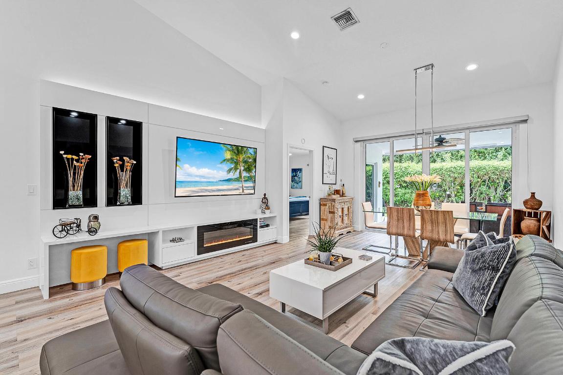 Villa San Remo - Residential