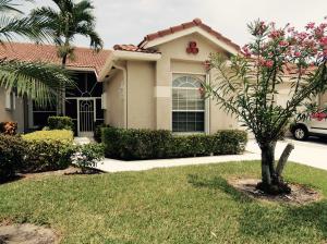MEMBERSHIP IS NOT A REQUIREMENT IN TO CC IN THE ''Isles of Aberdeen''!!! Price lowered for quick sale. Ready for immediate occupancy. Beautiful villa in a safe well manicured community. Spacious 2 Bedrooms and 2 Baths...1 Car Garage...Laundry Room...Eat in Kitchen...Dining Room...Large Master Suite with walk in closet...Screened and covered patio overlooking a tropical paradise. Subdivision offers a Clubhouse, Community Pool, Bike/Jog trails and Tennis. Membership to Aberdeen is available but not mandatory.