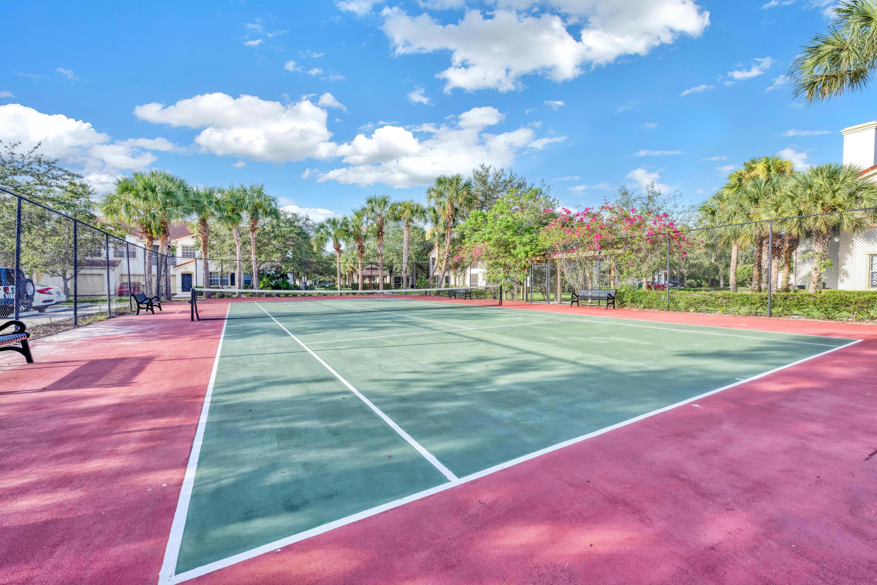 THE ESTATES AT STUART CONDO - Residential Lease