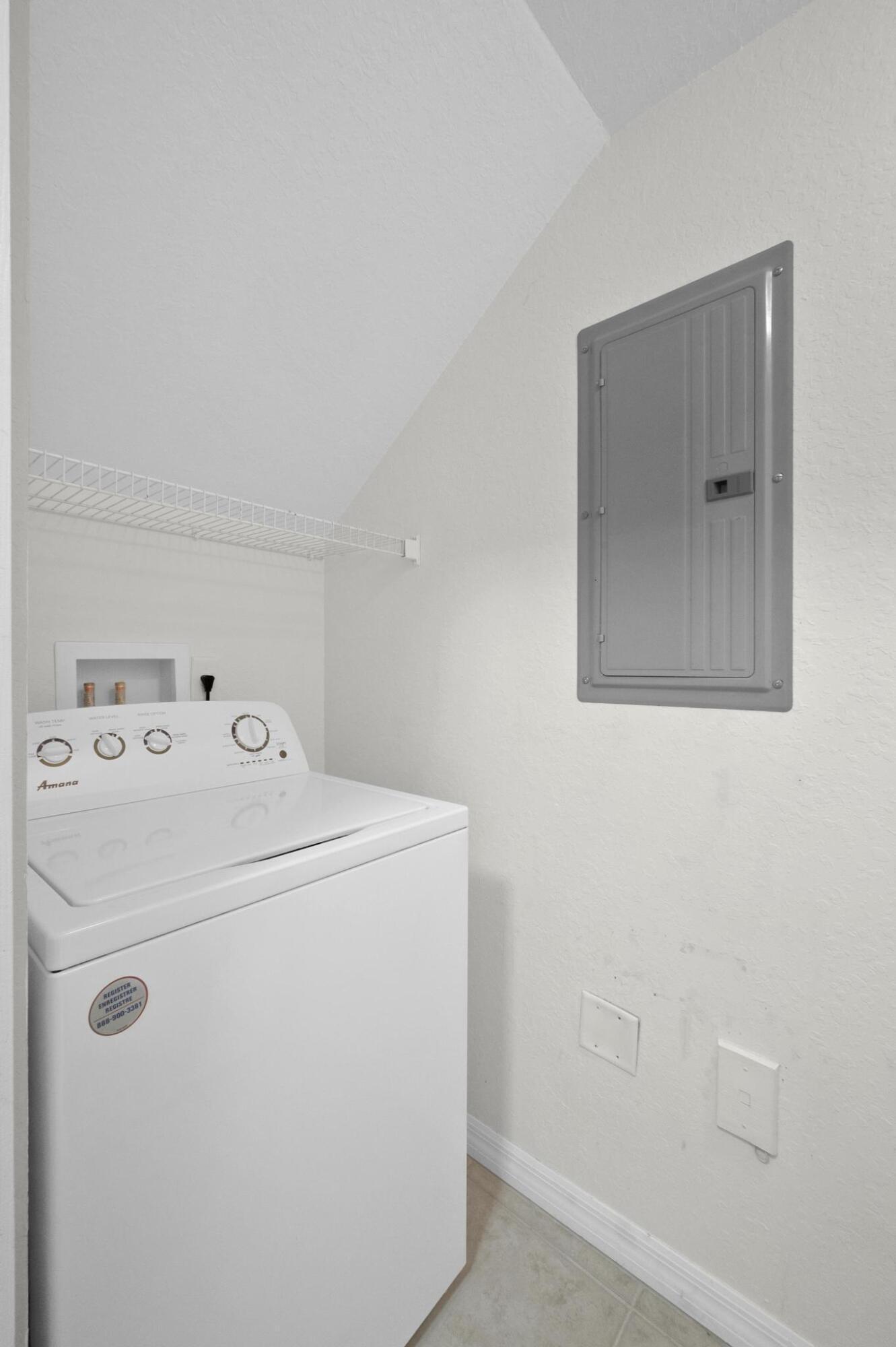 THE ESTATES AT STUART CONDO - Residential Lease