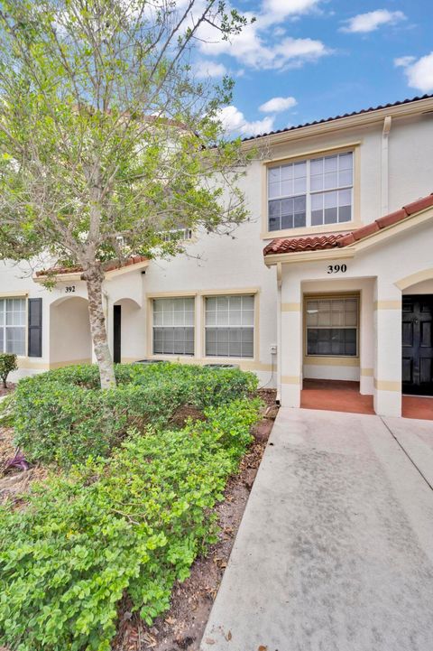 Photo of 390 SE Rogers Court, Stuart, FL 34994 (MLS # B26024604)
