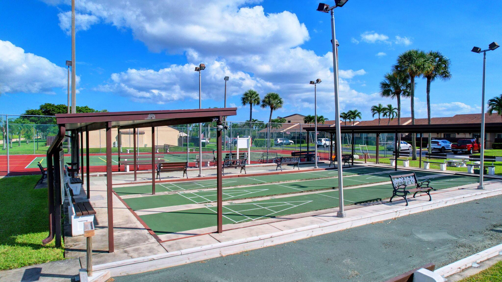 PINE RIDGE NORTH VILLAGE - Residential