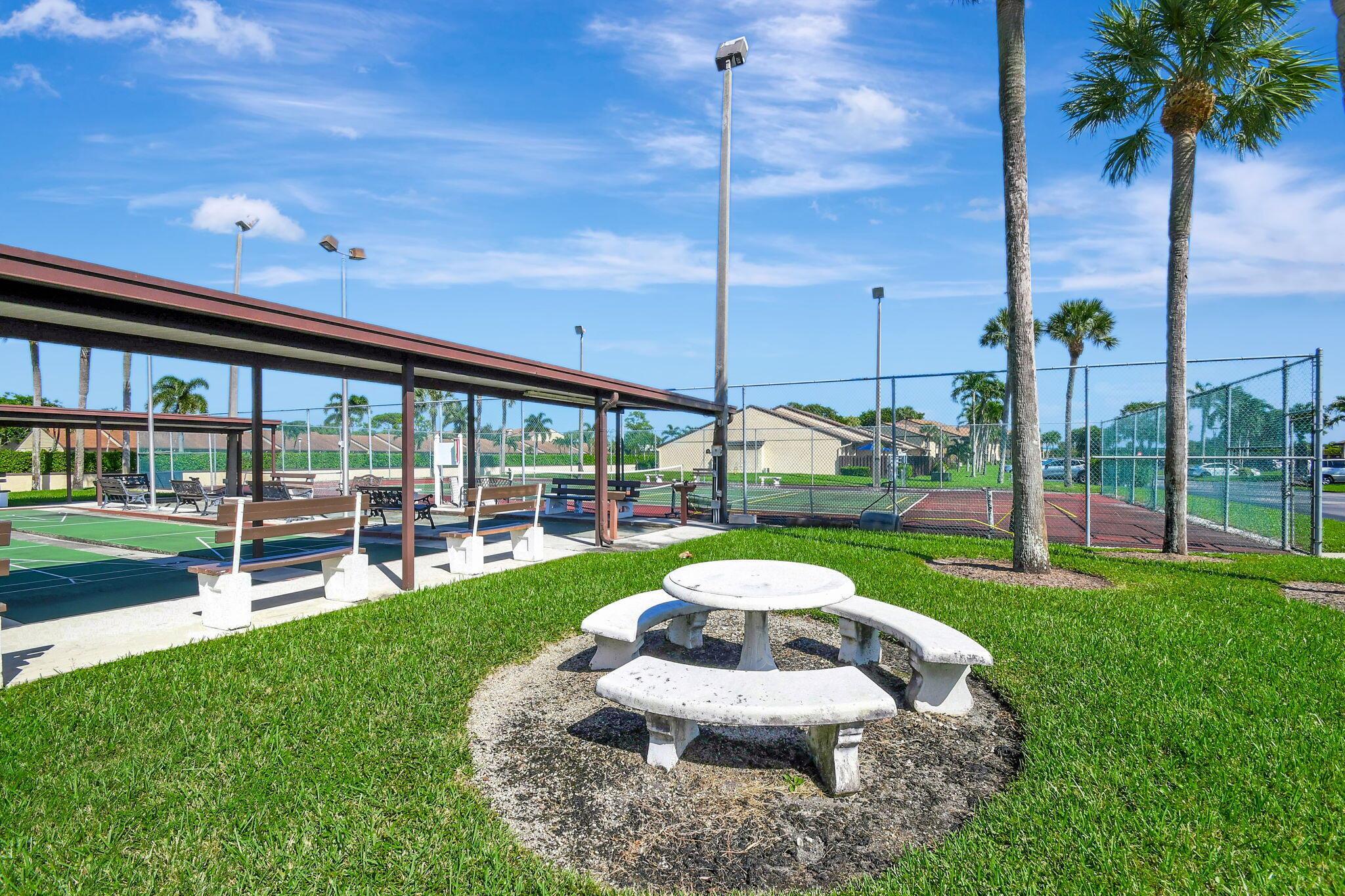 PINE RIDGE NORTH VILLAGE - Residential