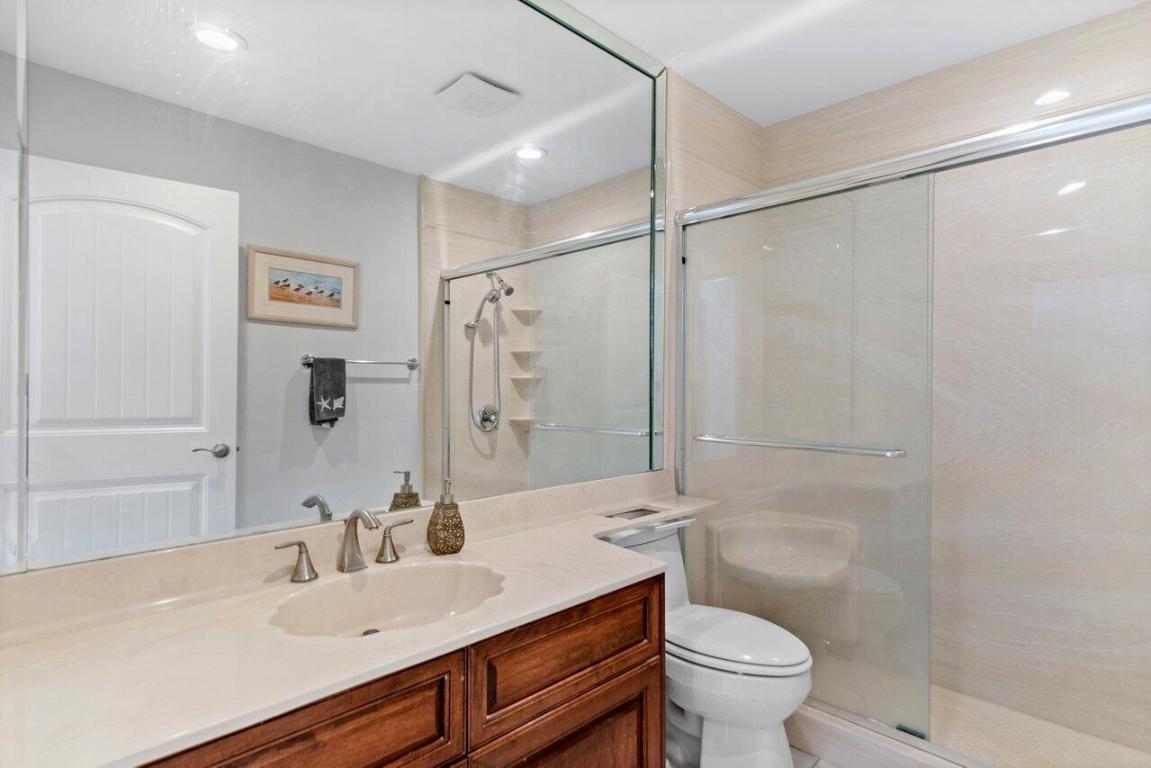 PELICAN HARBOR PH 4-A - Residential Lease