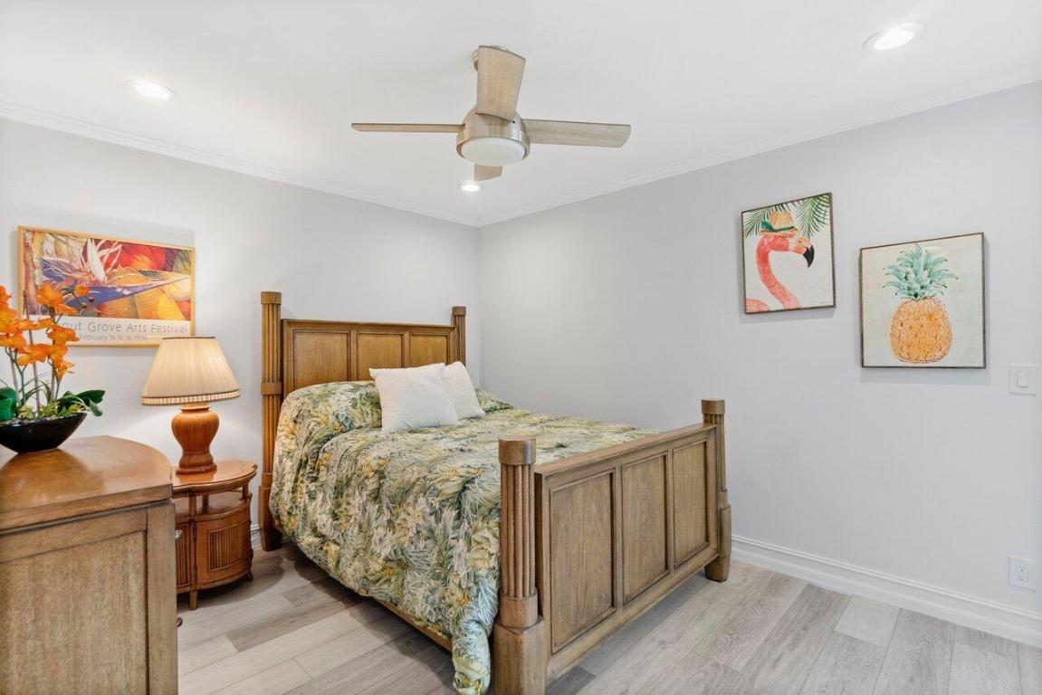 PELICAN HARBOR PH 4-A - Residential Lease