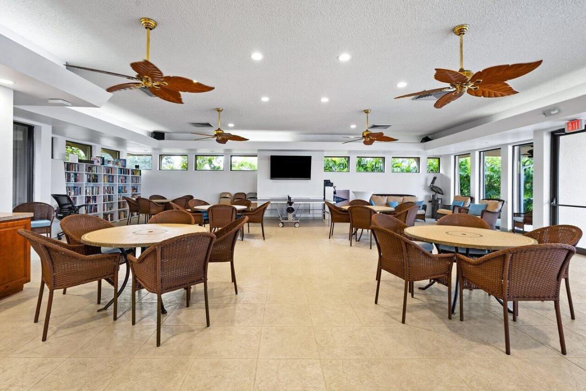 PELICAN HARBOR PH 4-A - Residential Lease