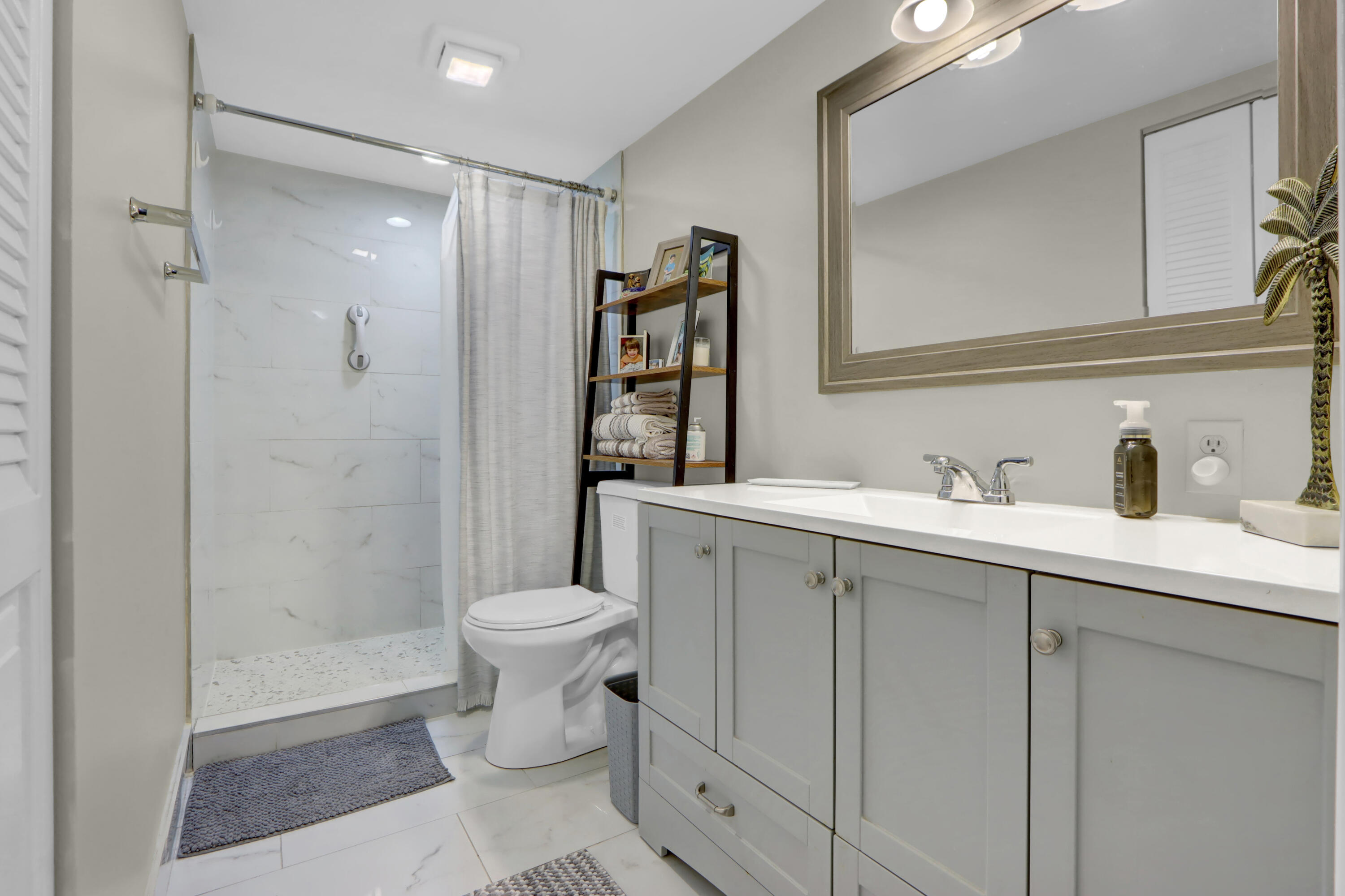 ANTIGUA VILLAGE I B CONDO - Residential