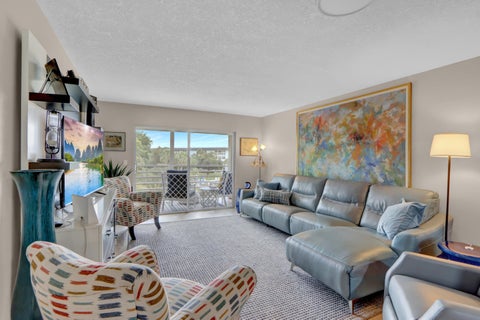 Tiny photo for 2504 Antigua Terrace #B3, Coconut Creek, FL 33066 (MLS # R11160265)