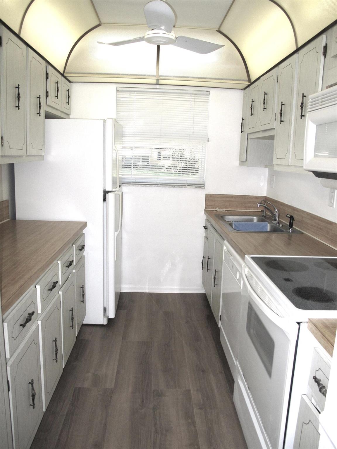 HIGH POINT OF DELRAY SEC - Residential Lease