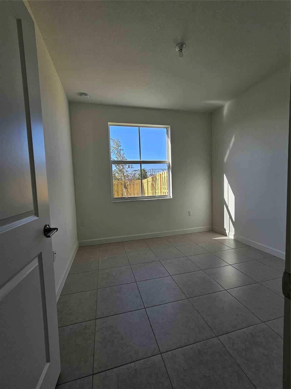 Wyndham Lakes Plaza 163-2 - Residential