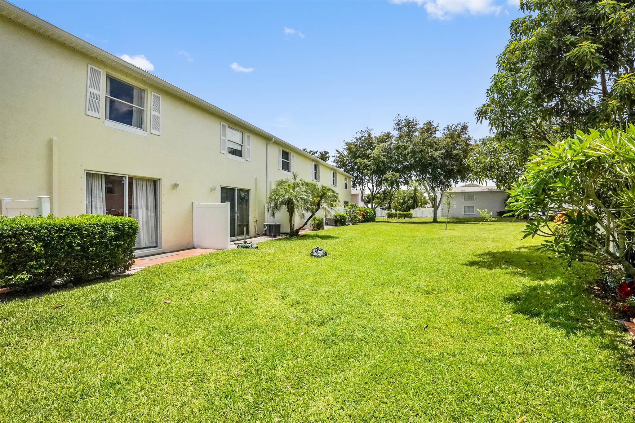 CHARTER CLUB - Residential