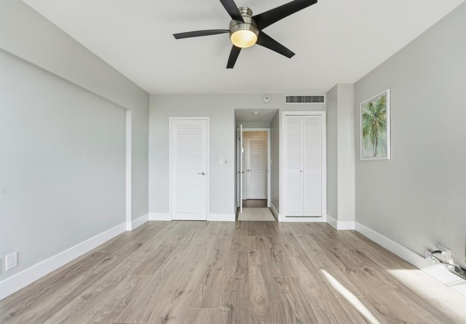 Coral Ridge Towers South - Residential