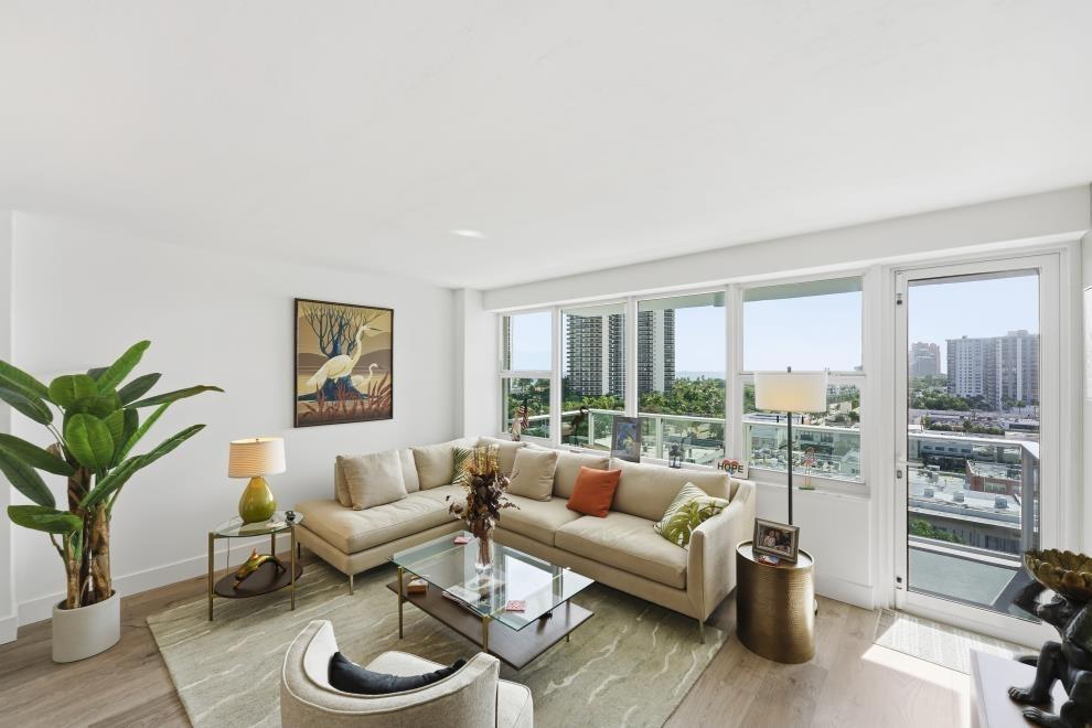 Coral Ridge Towers South - Residential