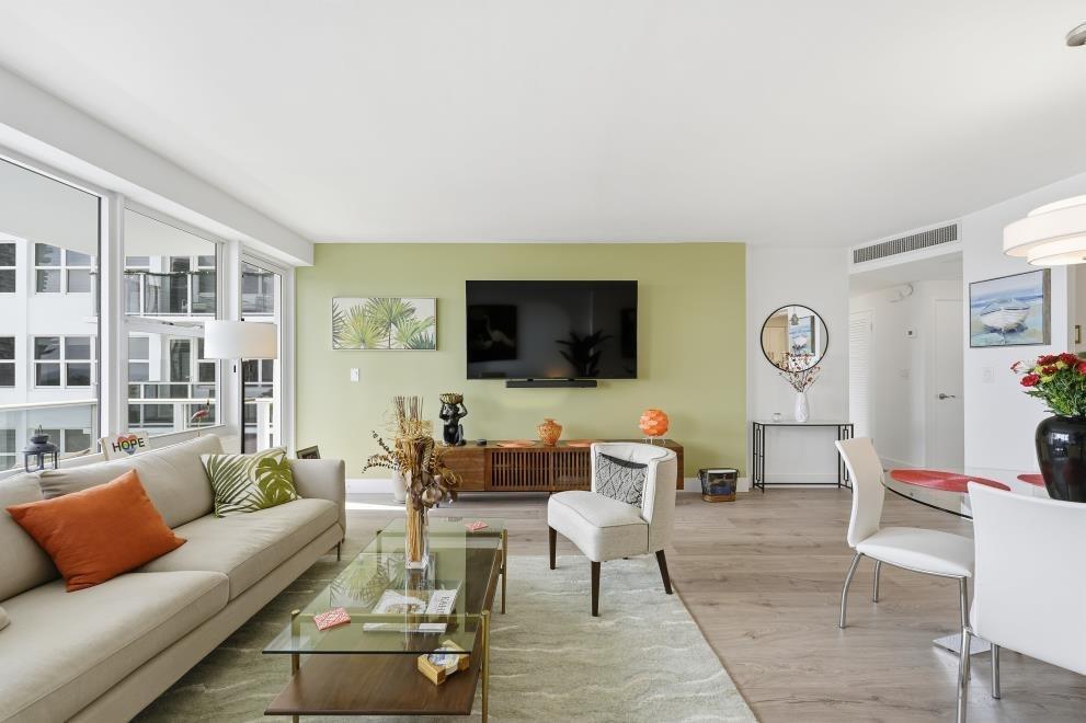 Coral Ridge Towers South - Residential