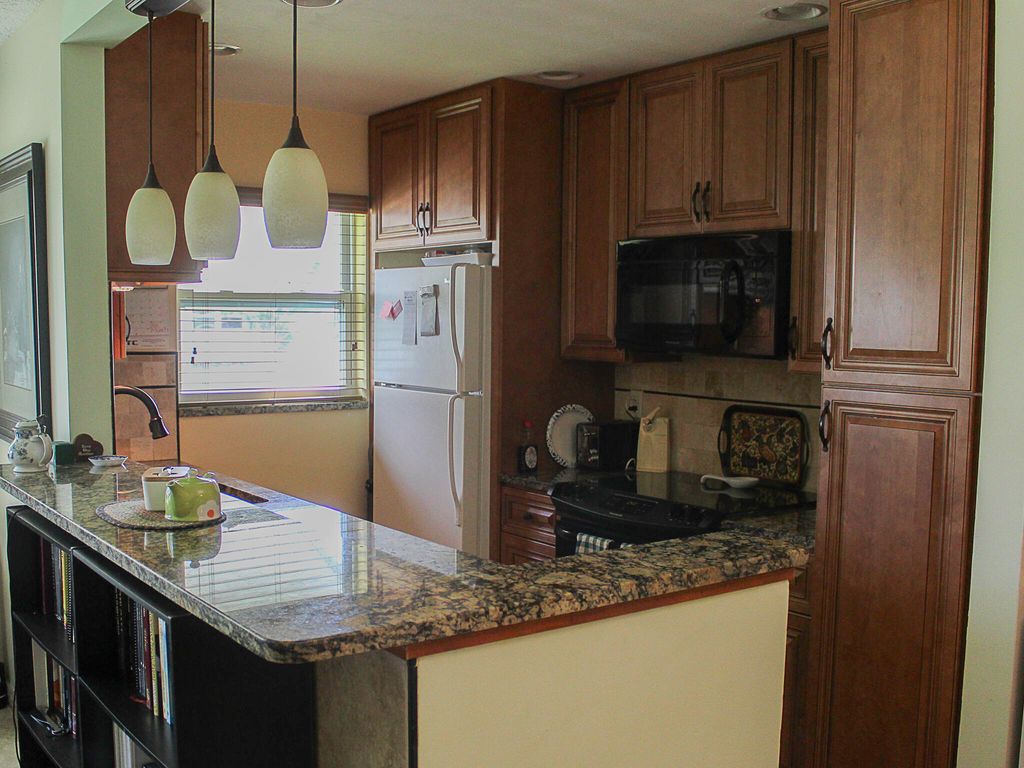 Photo of 406 Sandpiper Drive #F(C), Fort Pierce, FL 34950 (MLS # R10967249)