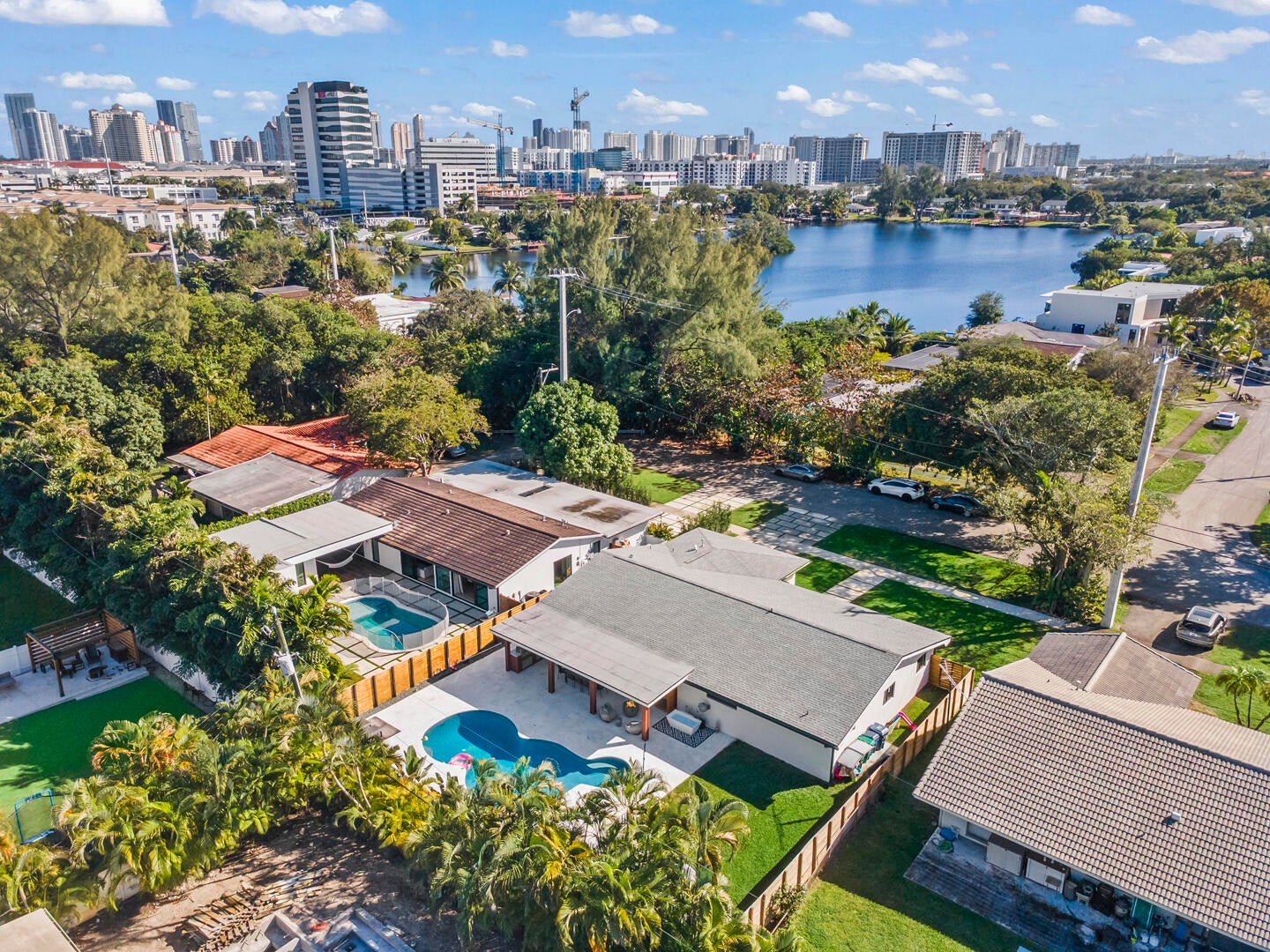 2451 NE 199th Street, Miami, FL, 33180/$2,000,000 2 2451 NE 199th Street