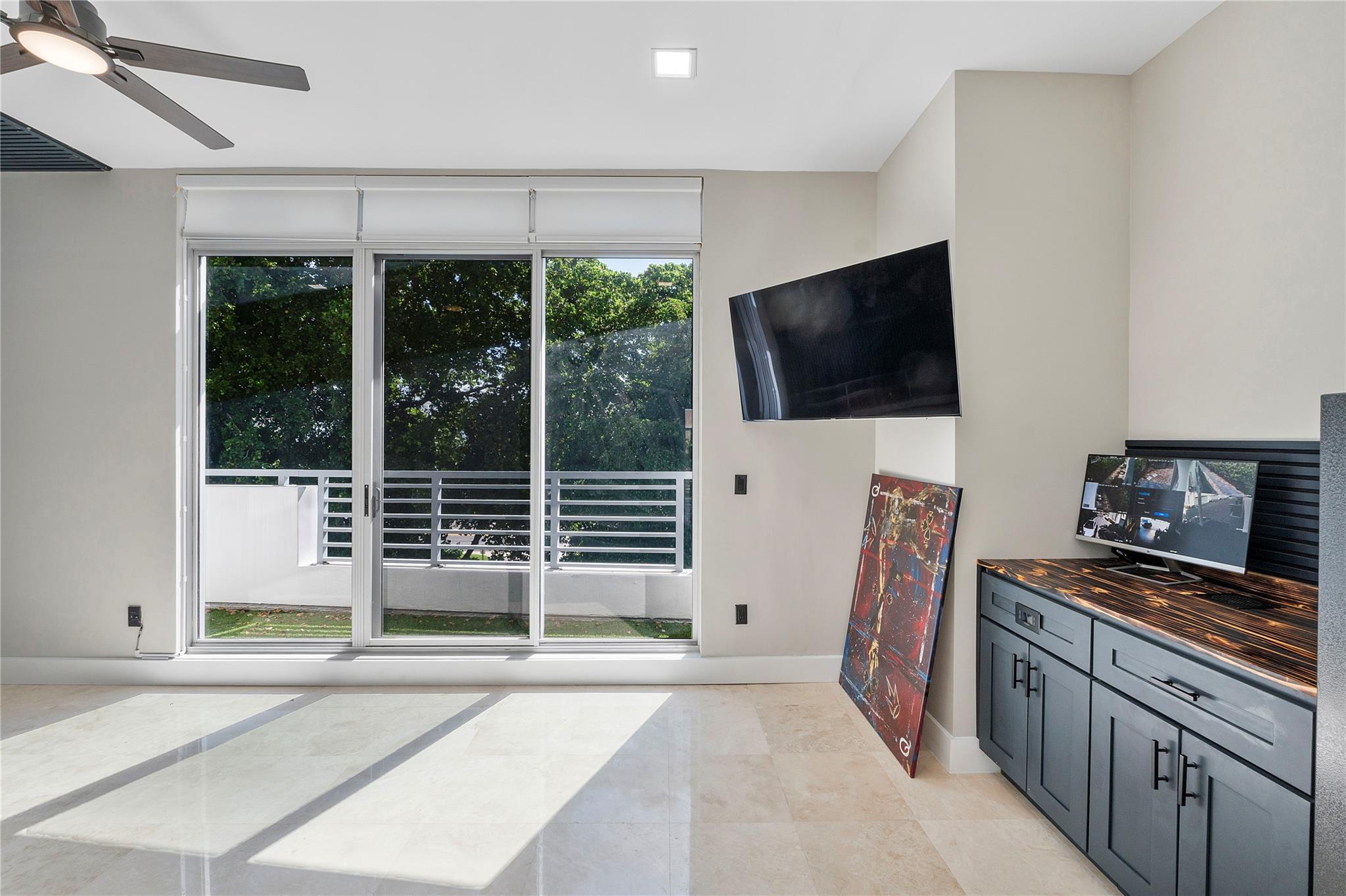 Palm Cove Lofts - Residential Lease