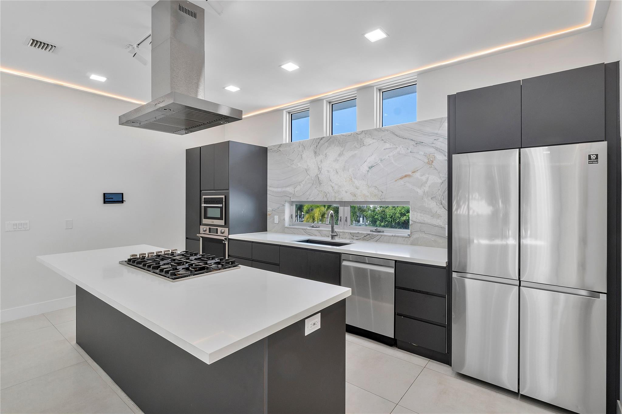 Palm Cove Lofts - Residential Lease