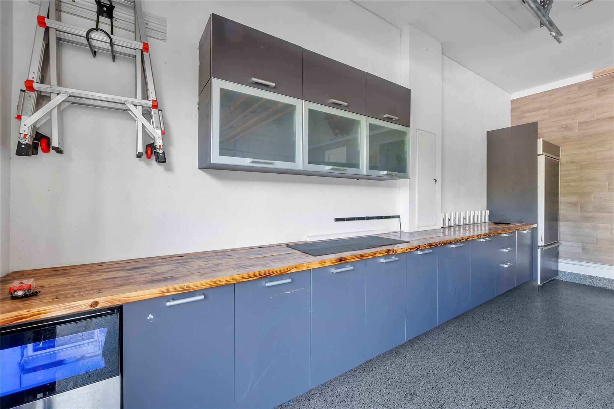 Palm Cove Lofts - Residential Lease