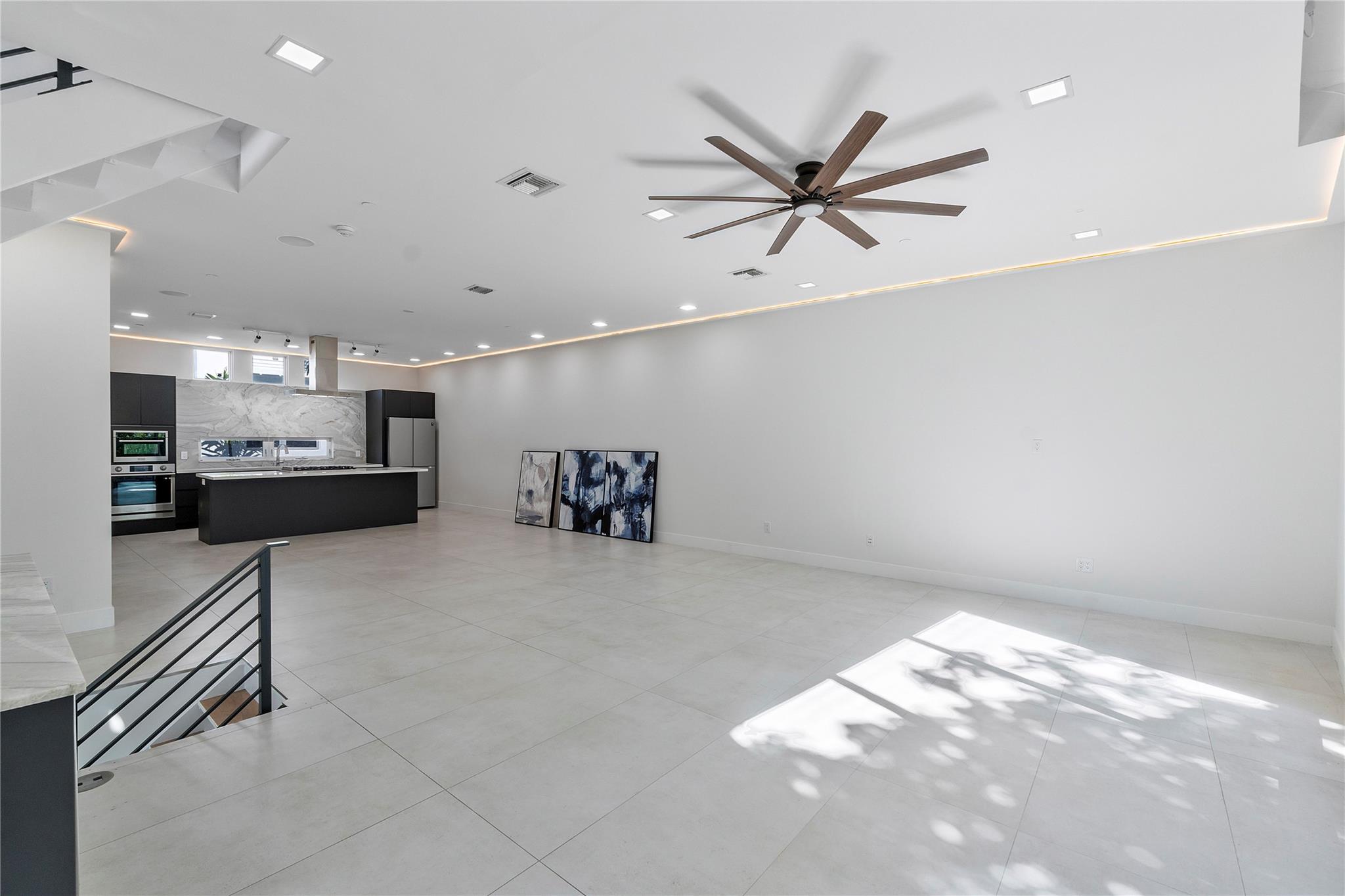 Palm Cove Lofts - Residential Lease