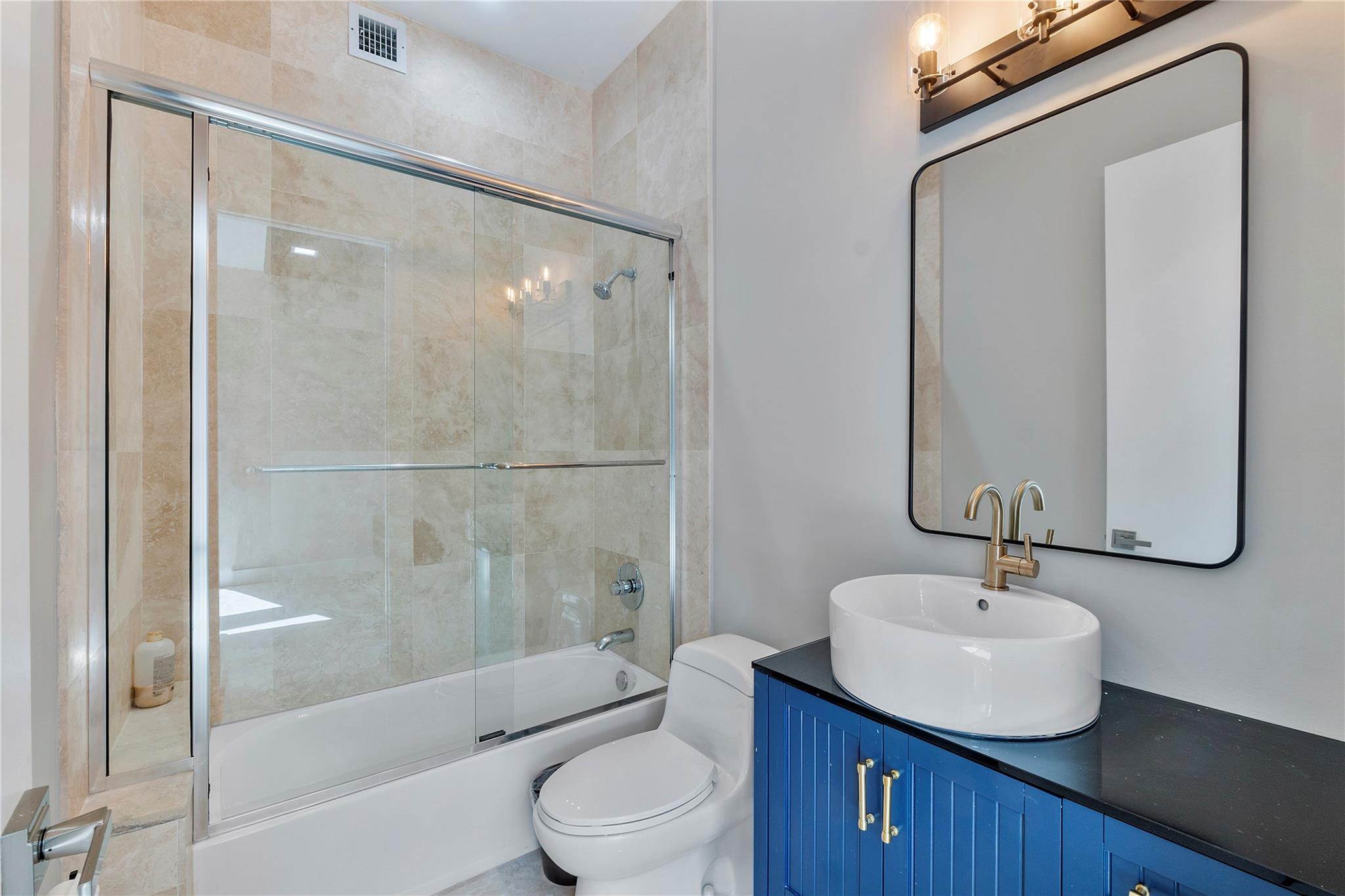 Palm Cove Lofts - Residential Lease