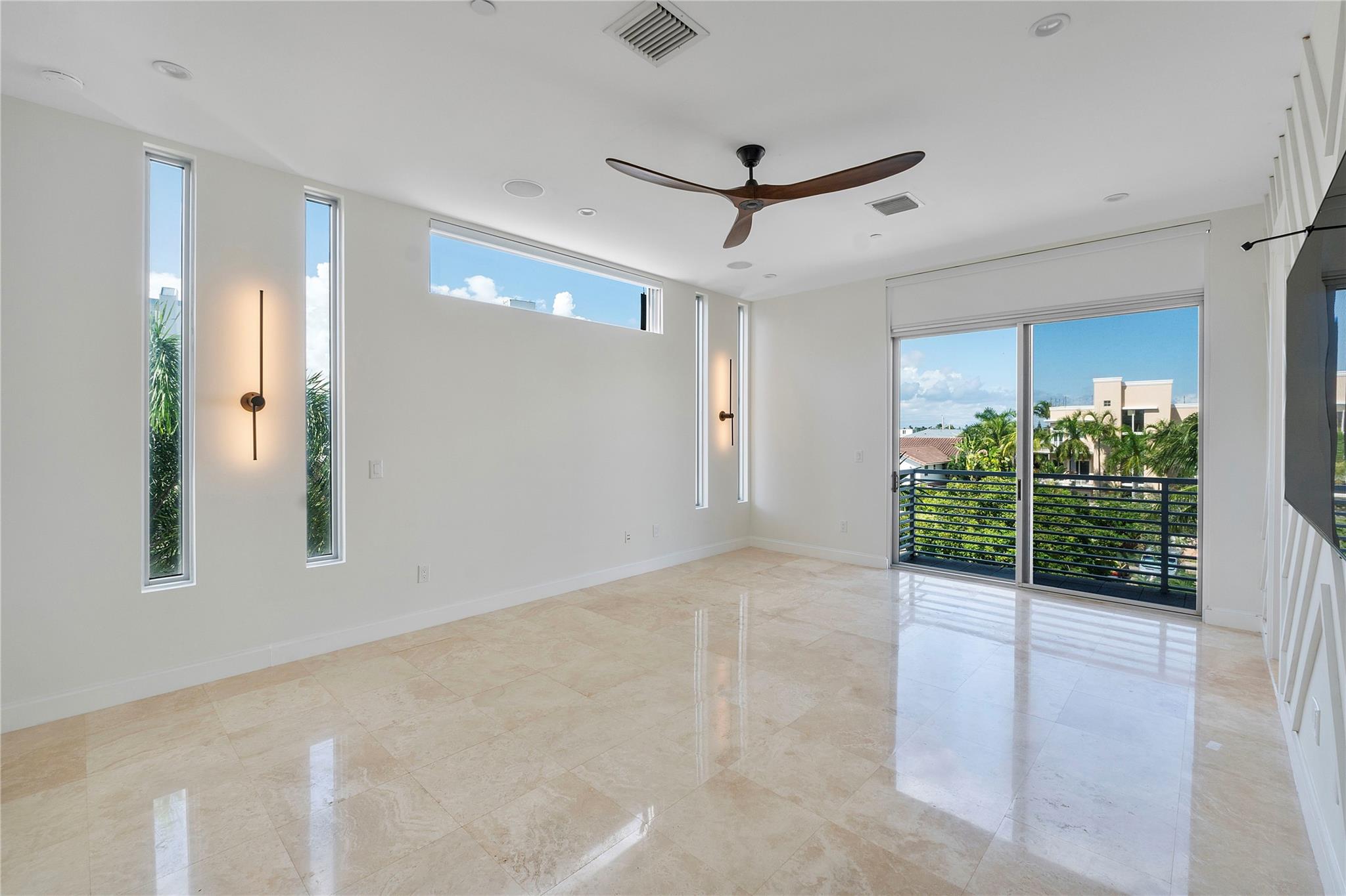 Palm Cove Lofts - Residential Lease