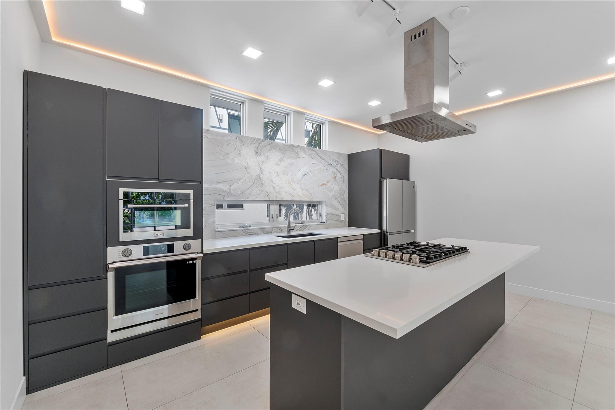 Palm Cove Lofts - Residential Lease