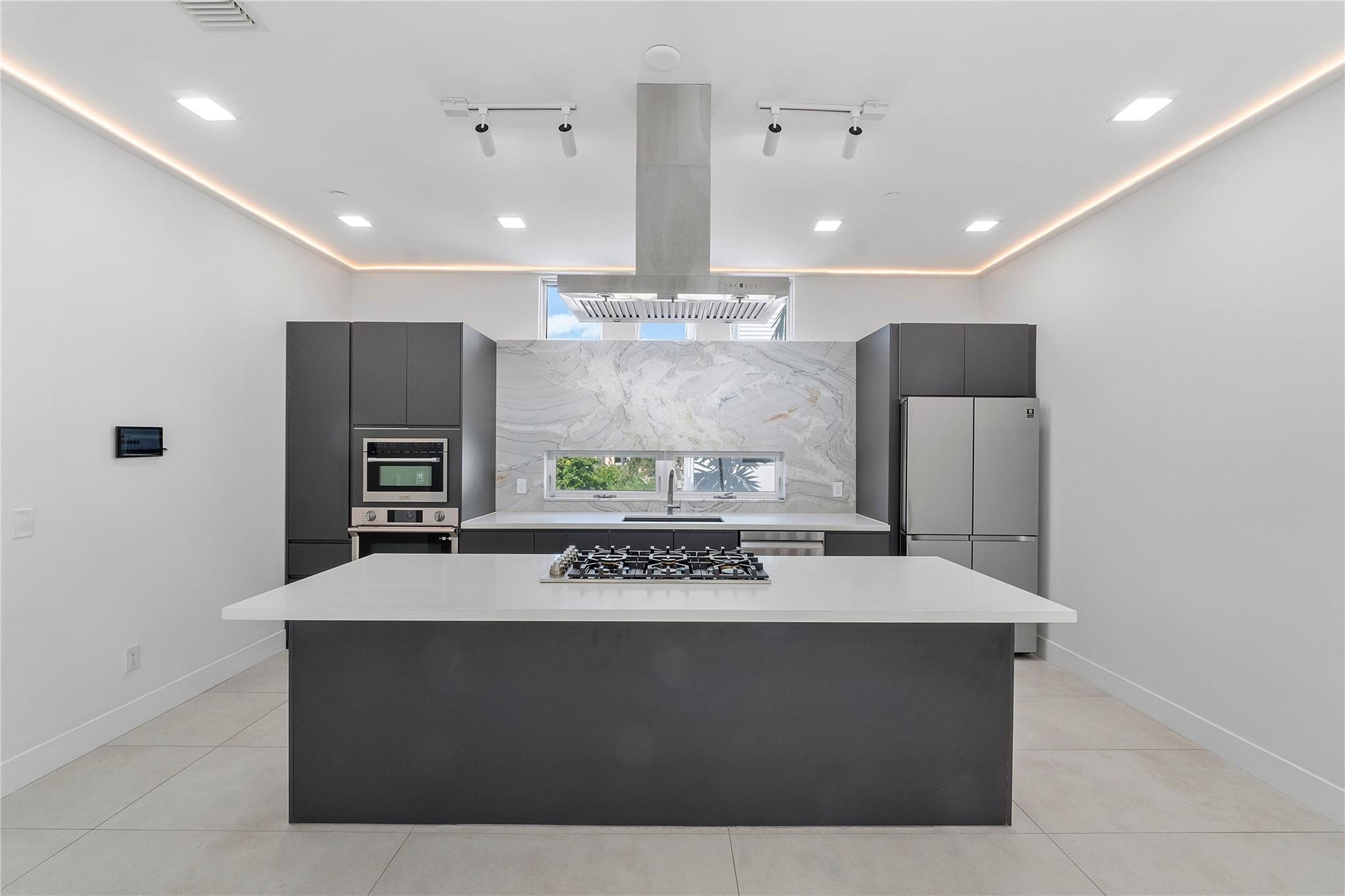 Palm Cove Lofts - Residential Lease