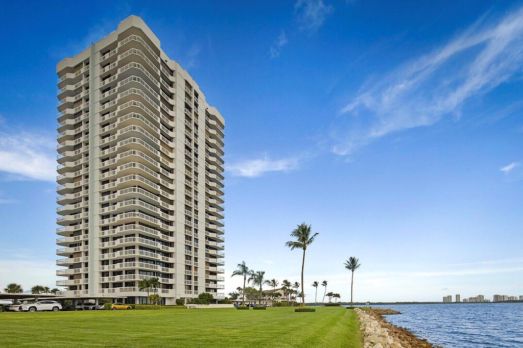 Photo of 115 Lakeshore 2149 Drive #2149, North Palm Beach, FL 33408 (MLS # R11113543)