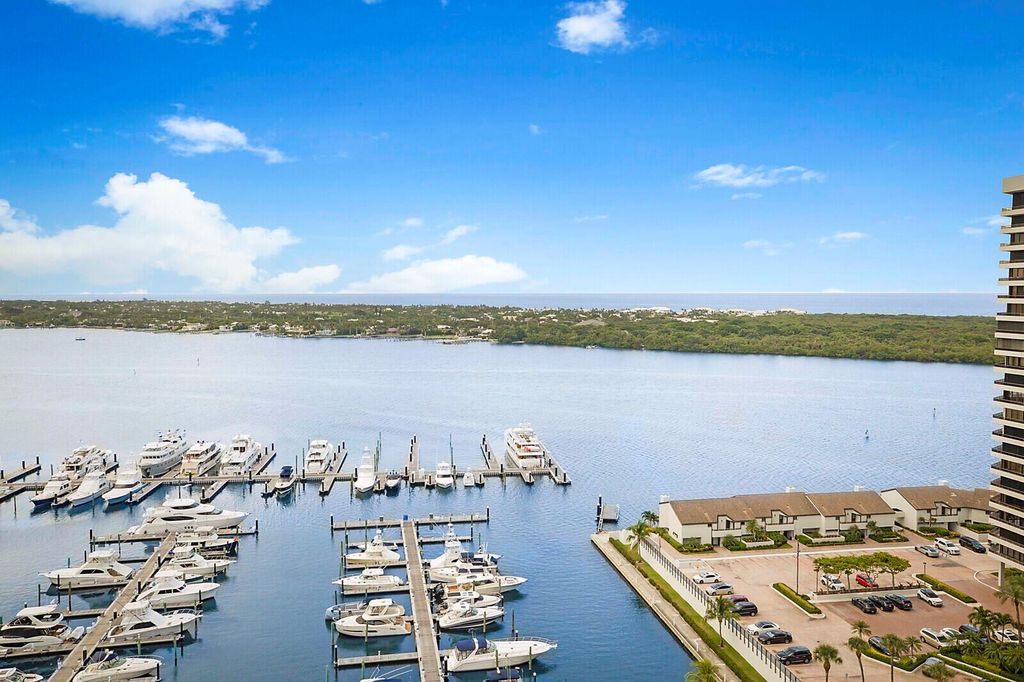 Photo of 115 Lakeshore 2149 Drive #2149, North Palm Beach, FL 33408 (MLS # R11113543)