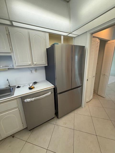 AMBASSADORS V NORTH CONDO - Residential Lease