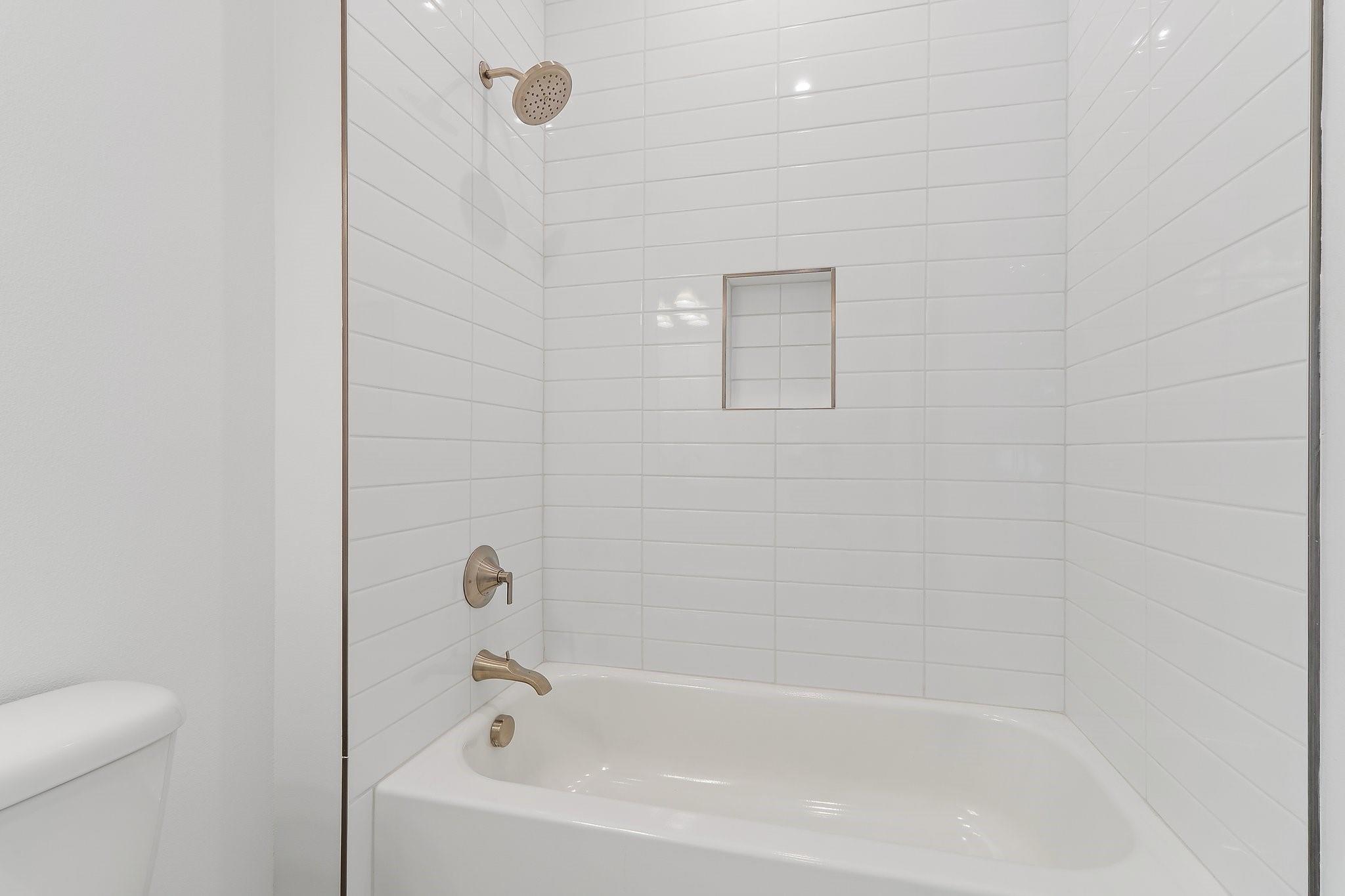 KH RIVELLA LLC - Residential