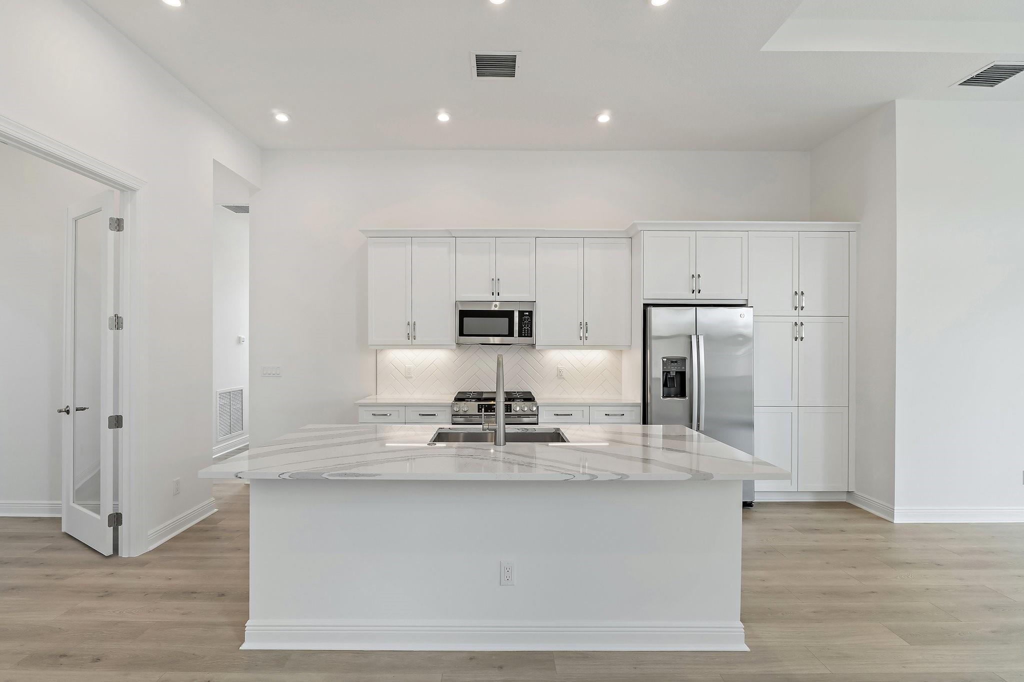 KH RIVELLA LLC - Residential