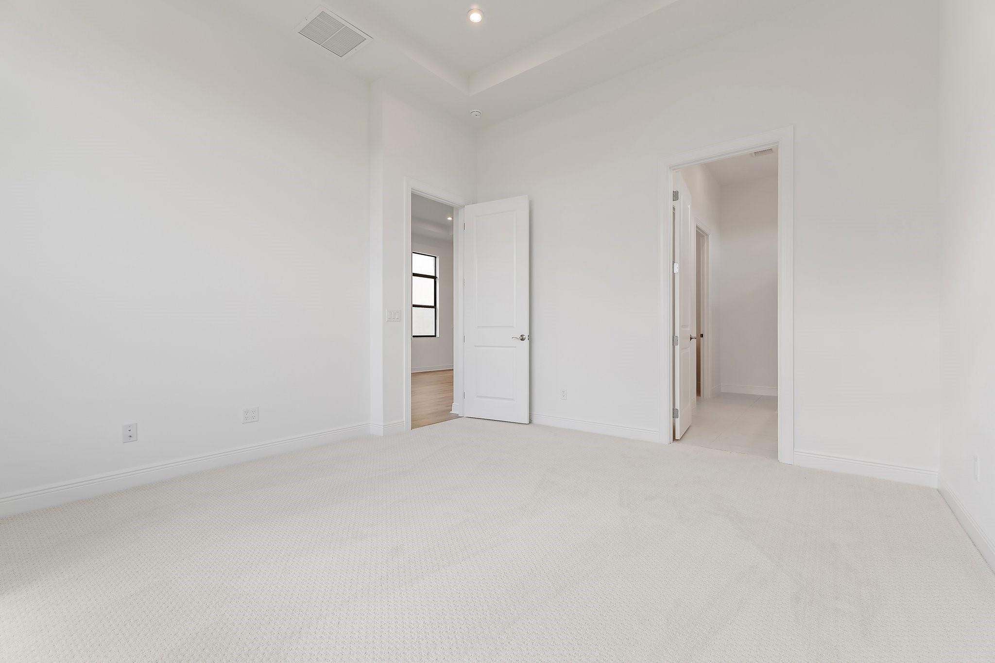 KH RIVELLA LLC - Residential