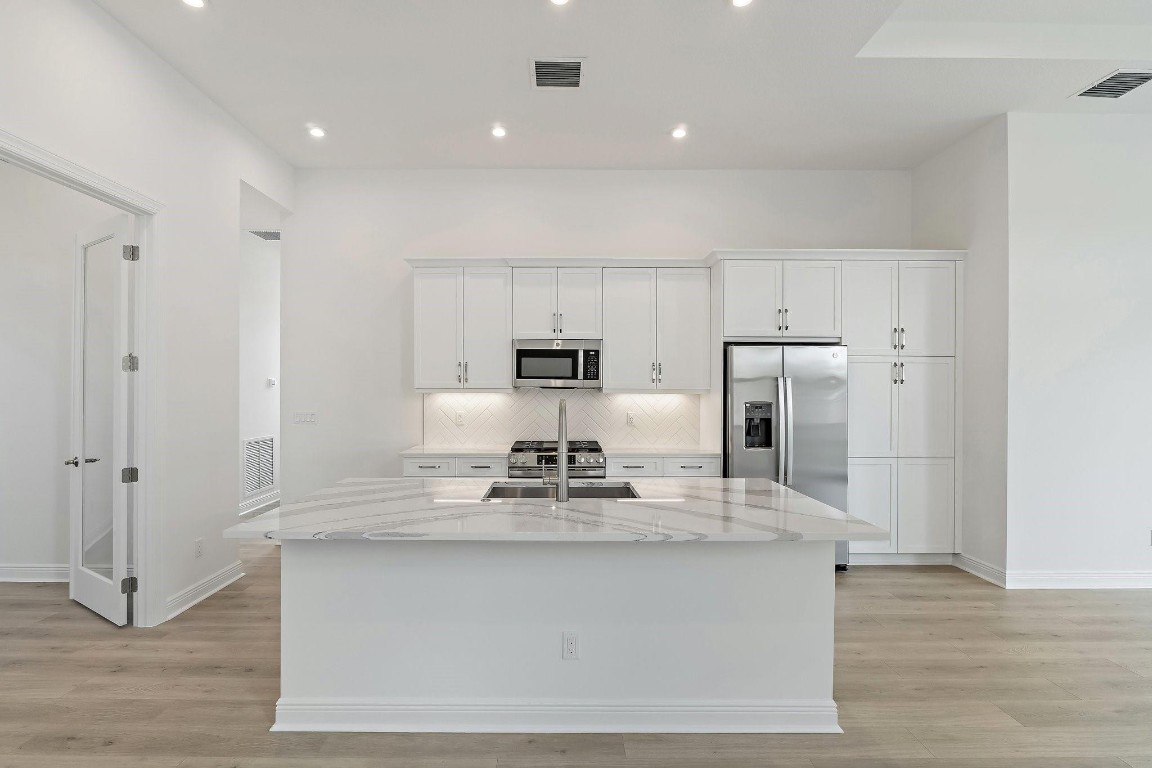 RIVELLA - Residential