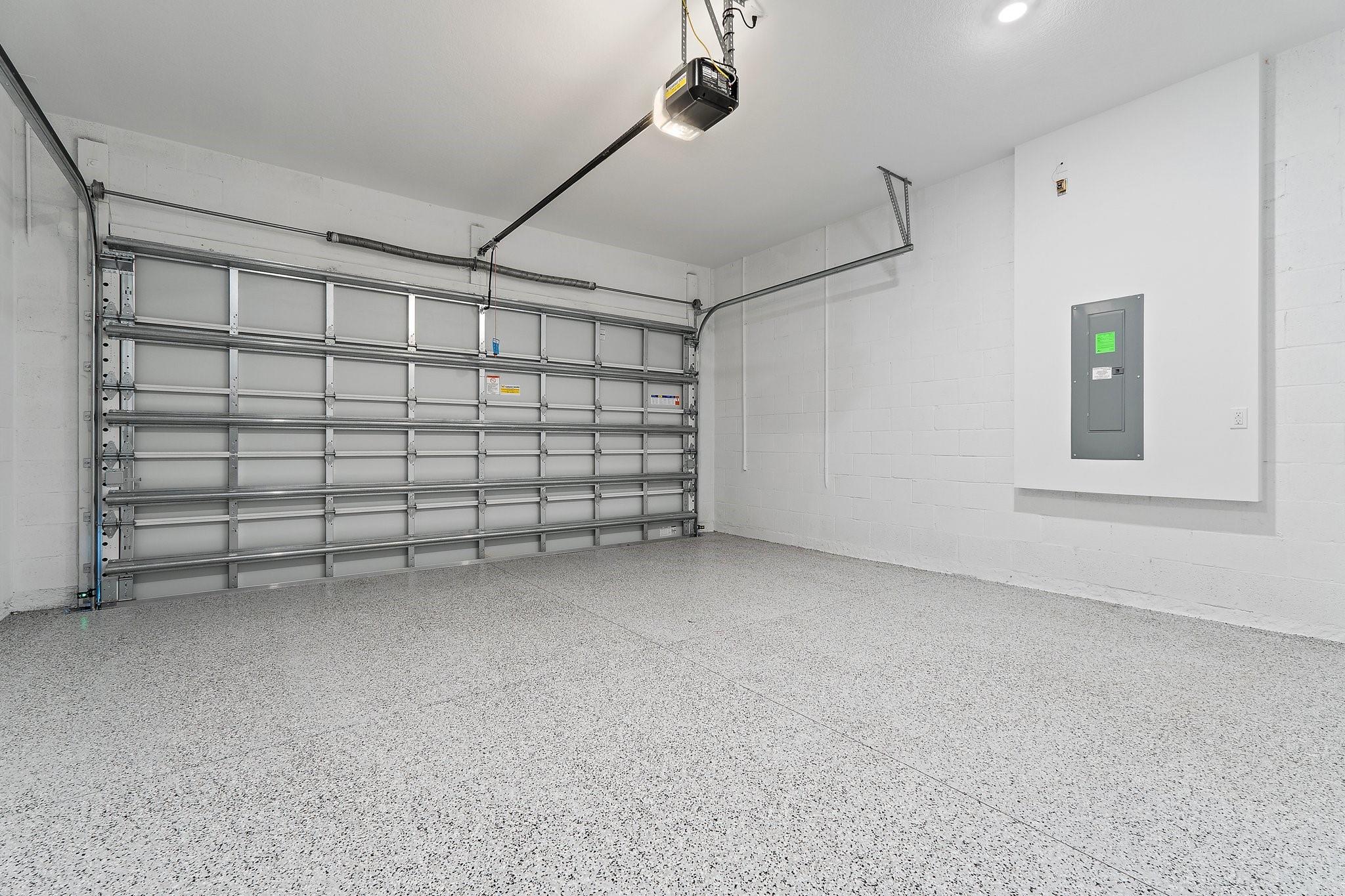 KH RIVELLA LLC - Residential