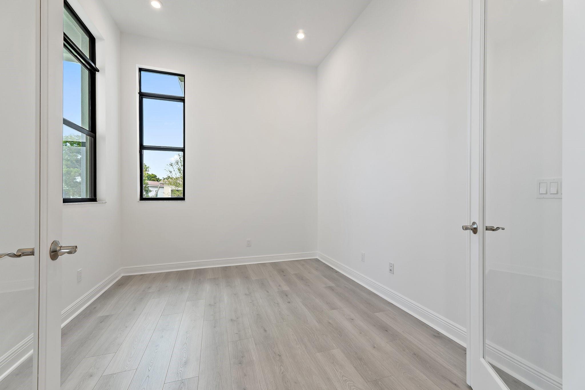 KH RIVELLA LLC - Residential