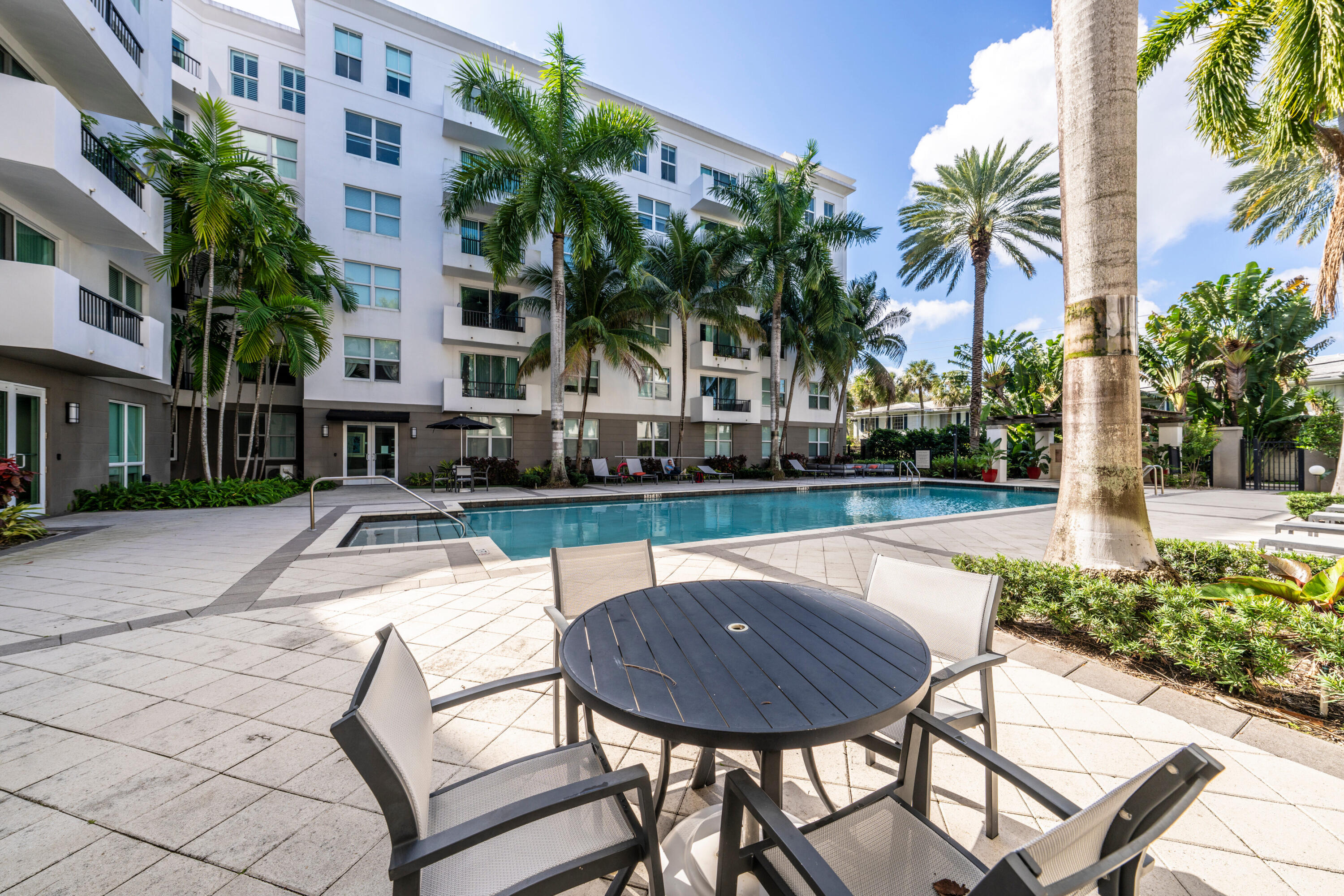 LAUDERDALE ONE CONDO - Residential