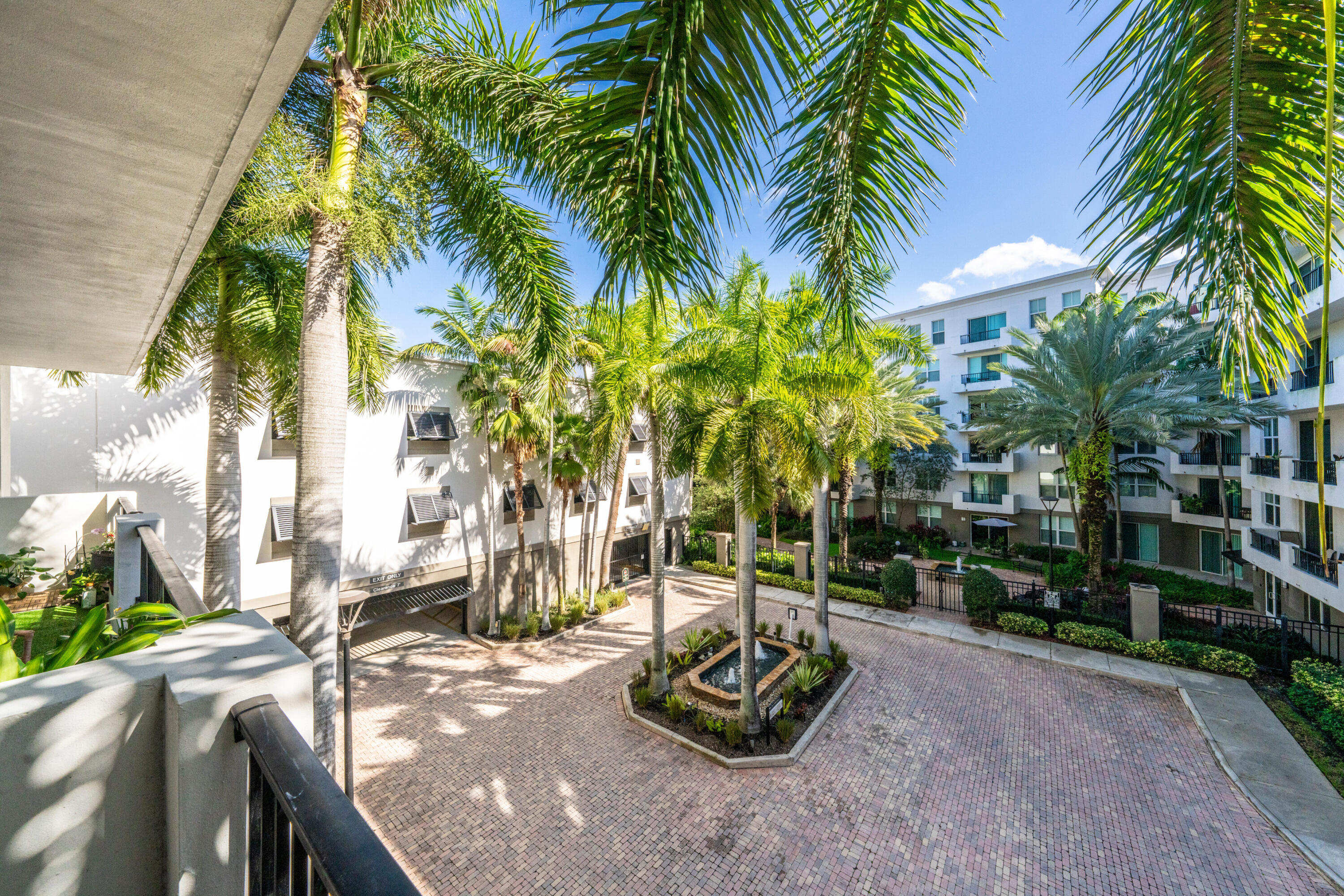 LAUDERDALE ONE CONDO - Residential