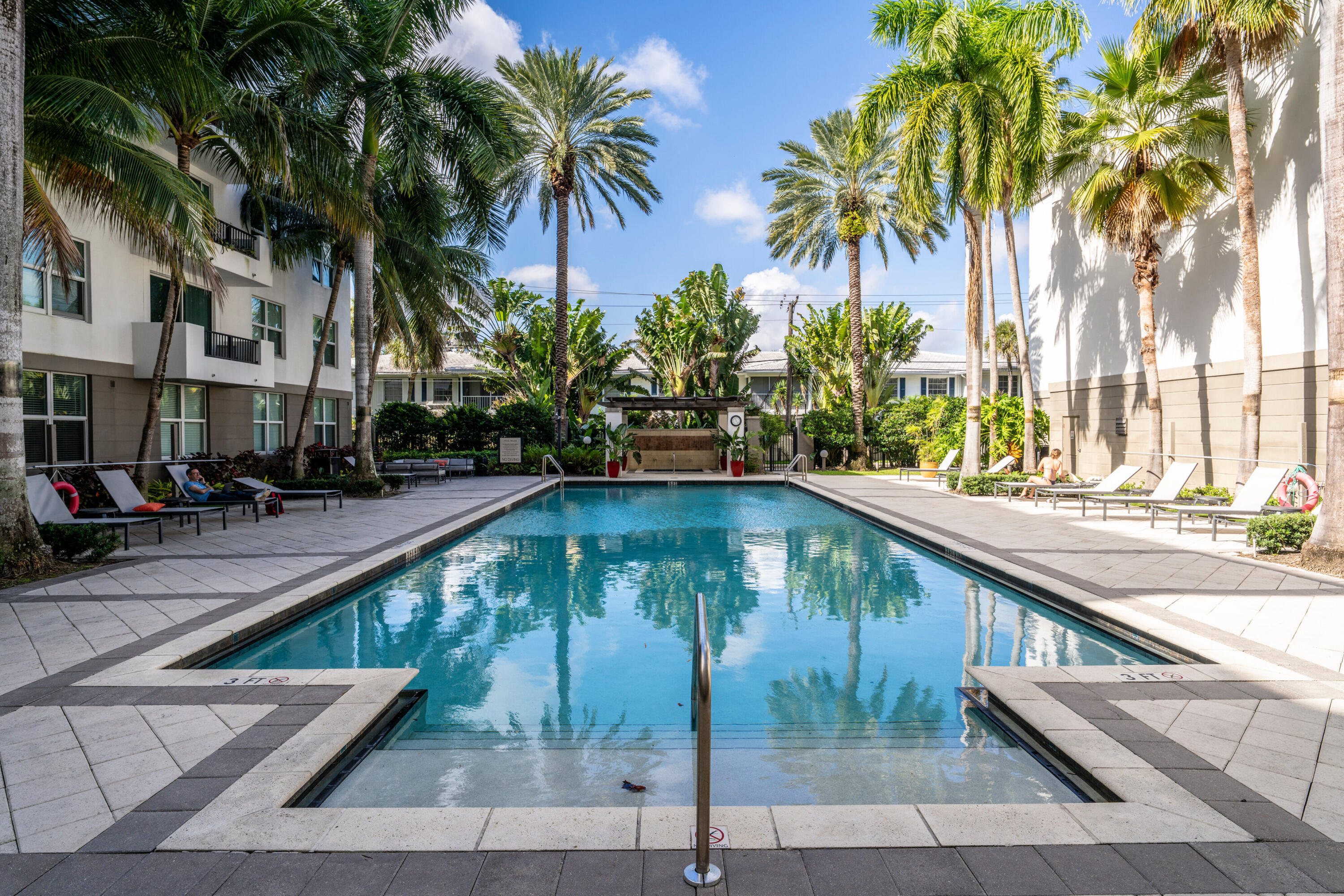 LAUDERDALE ONE CONDO - Residential