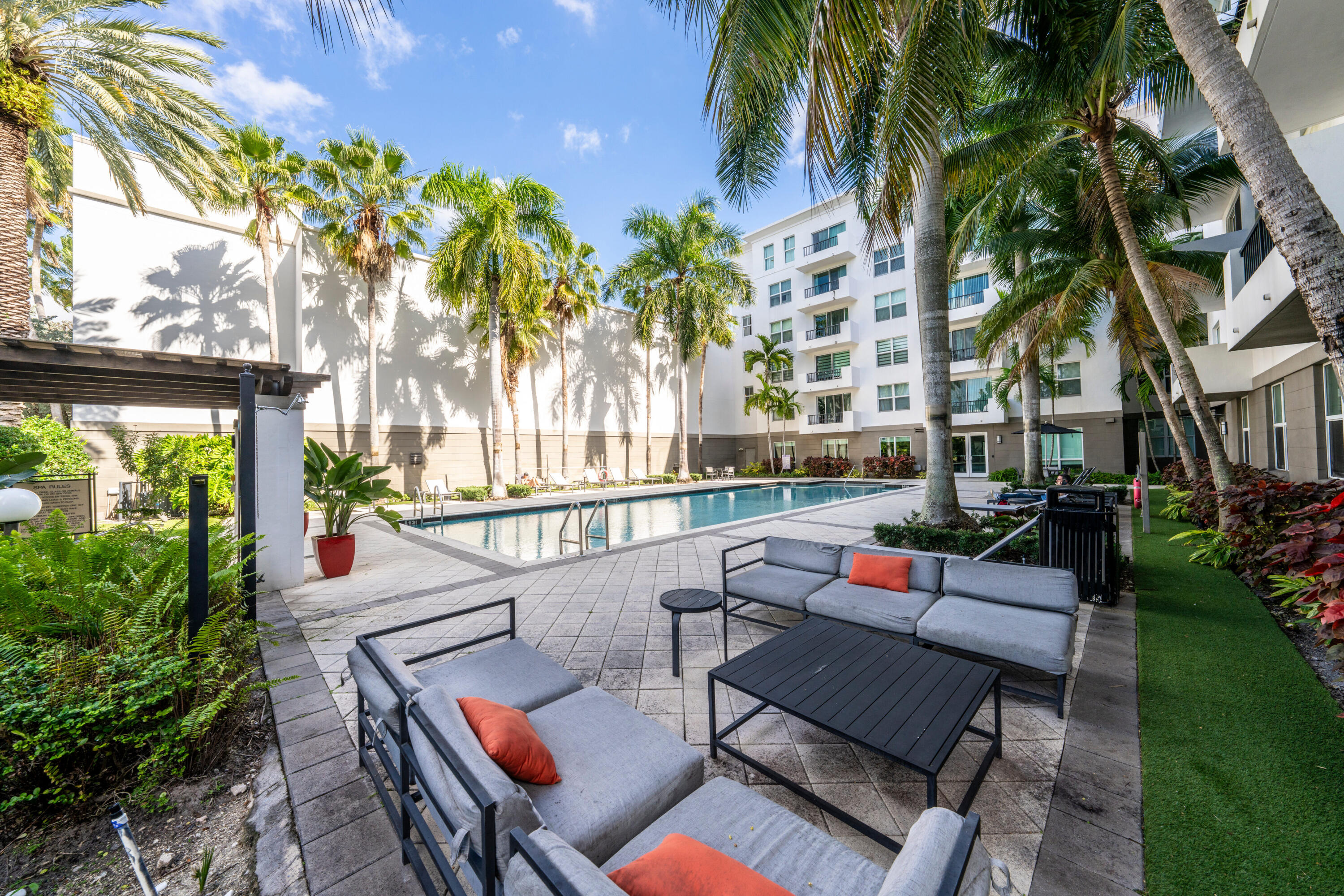 LAUDERDALE ONE CONDO - Residential