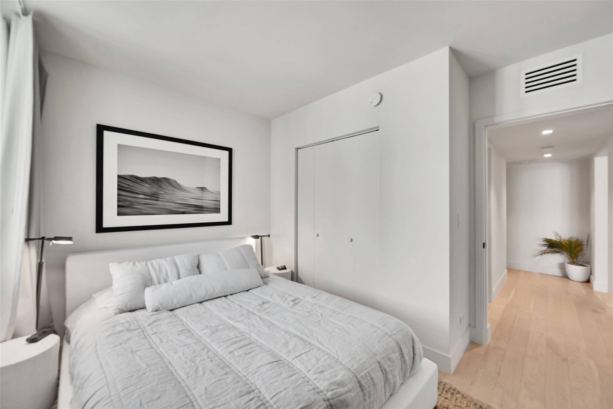 Roney Palace - Residential