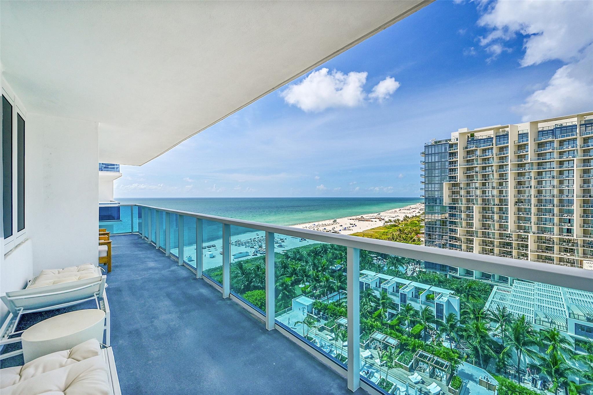 2301 Collins Ave 1407