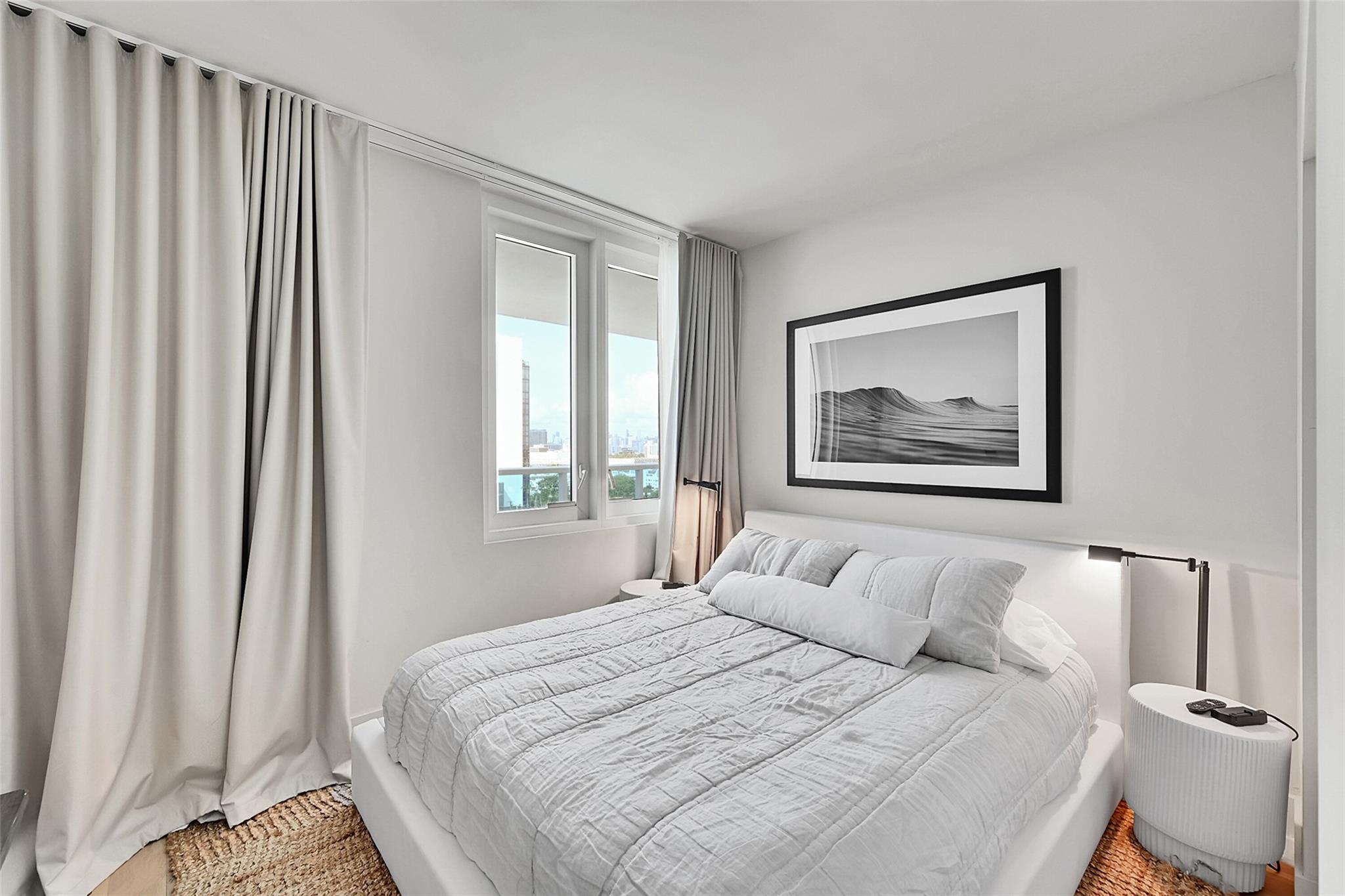 Roney Palace - Residential