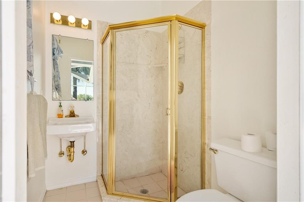 Palm Lake Gardens - Residential