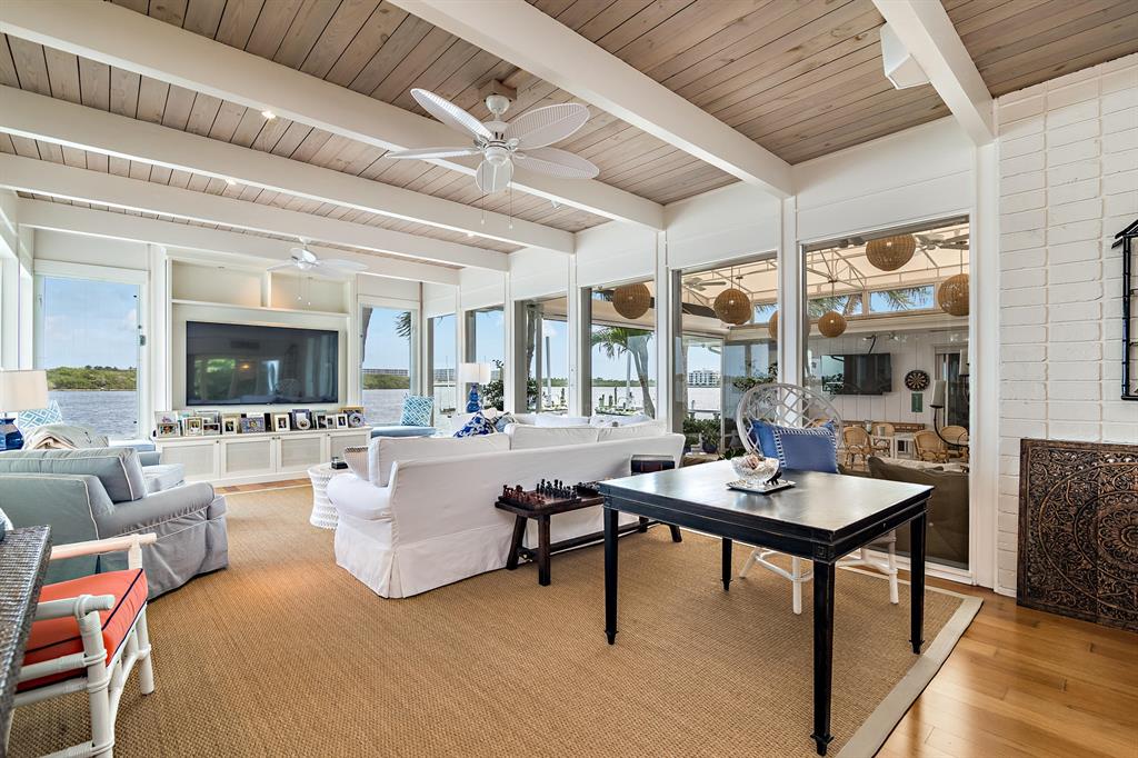 LEWIS SHORE ESTATES 3 - Residential