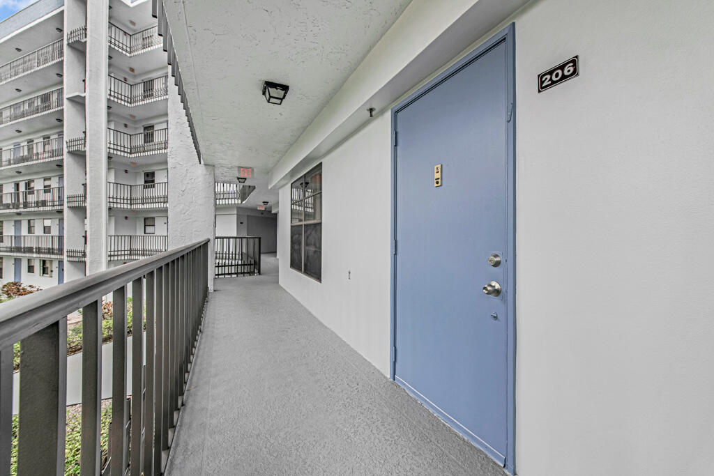 SUNRISE OF PALM BEACH CONDO 1,2,3,4, 14 AND 17 - Residential Lease