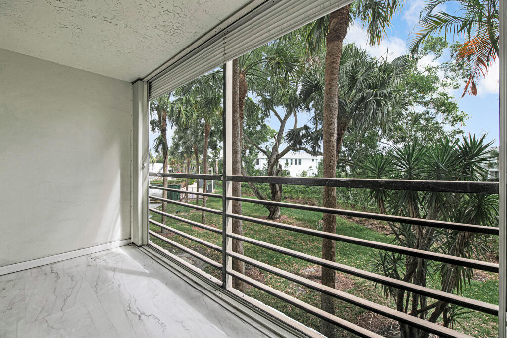 SUNRISE OF PALM BEACH CONDO 1,2,3,4, 14 AND 17 - Residential Lease