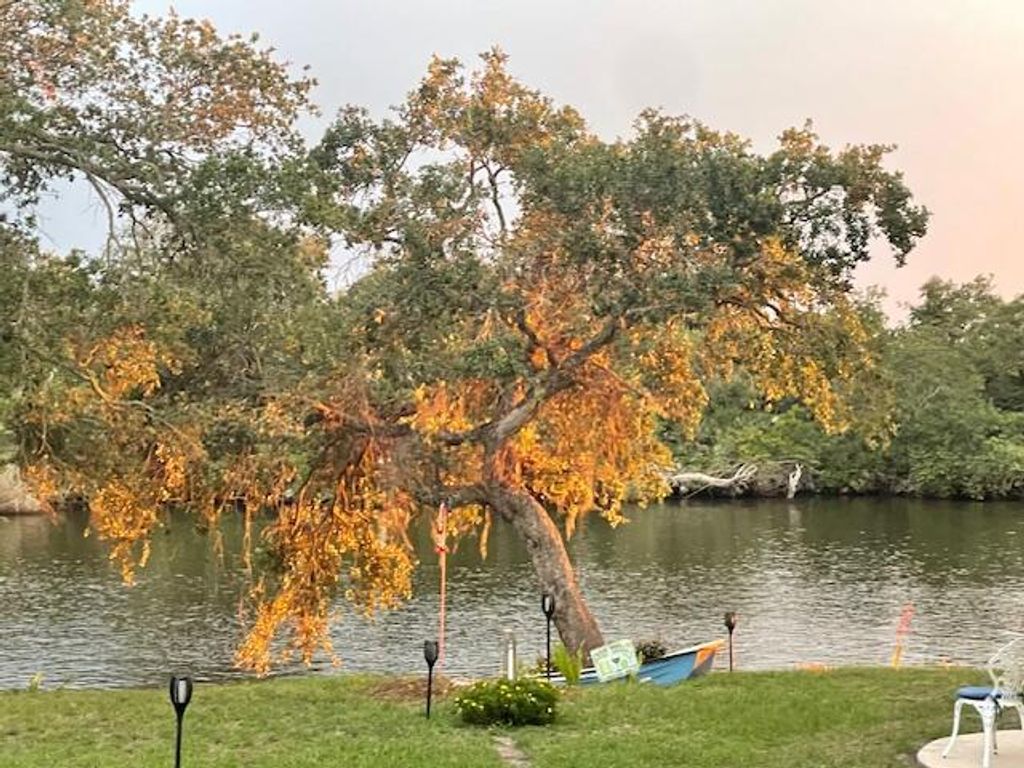 Photo of 81 Camino Del Rio, Port Saint Lucie, FL 34952 (MLS # R11127030)