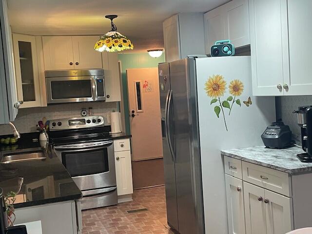 Spanish Lakes Riverfront - Residential